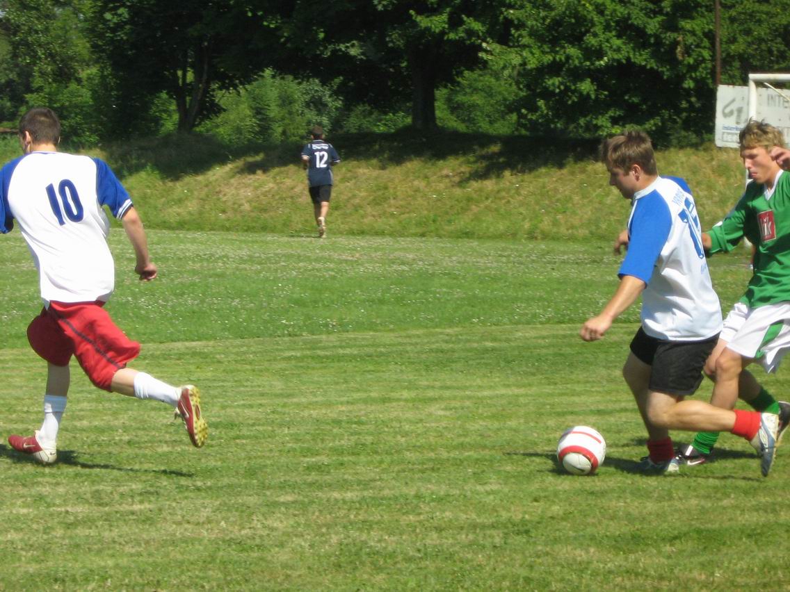 Resize of Fotbal. turnaj Lobodice 28.6.08 020.jpg
